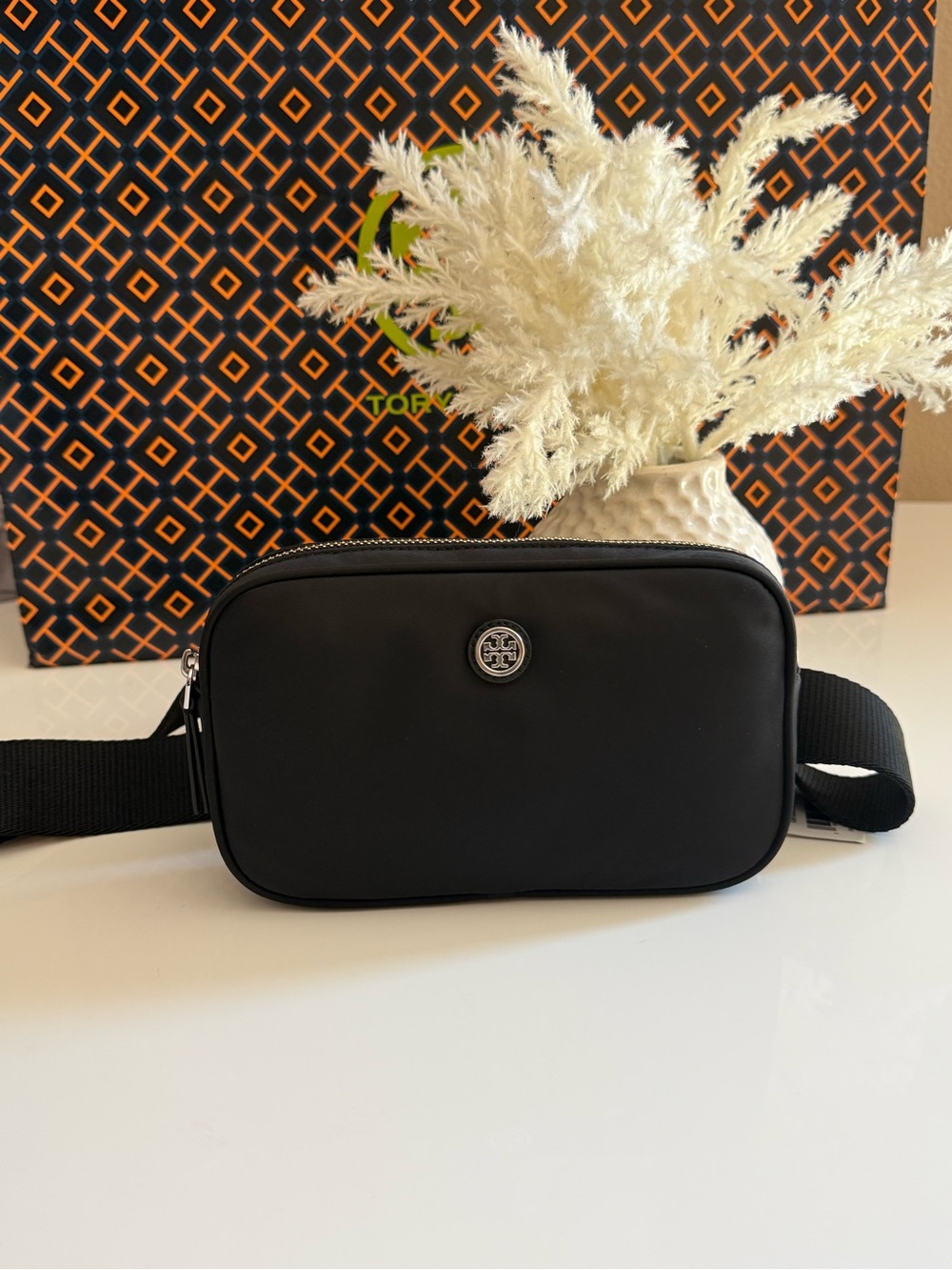 NWT . Authentic Tory Burch Virginia Belt Bag 149530 Black Nylon